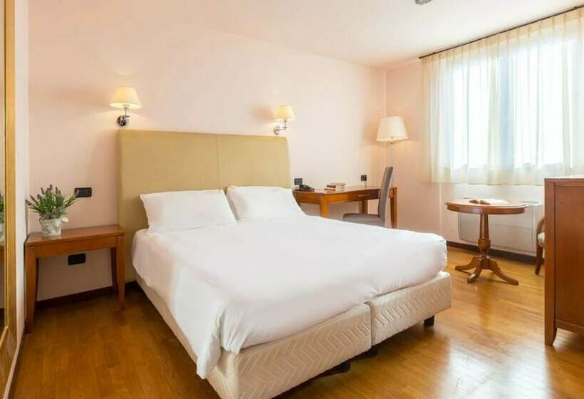 בית מלון כפרי Center