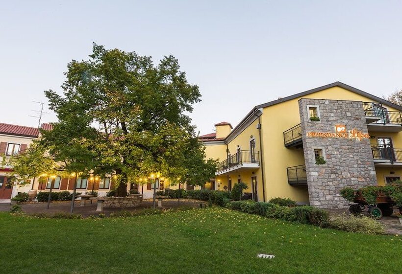 בית מלון כפרי Center