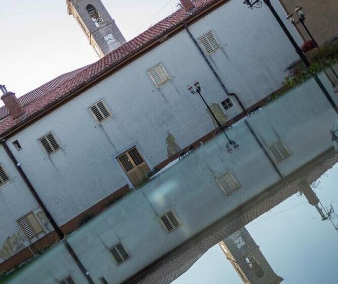 בית מלון כפרי Center