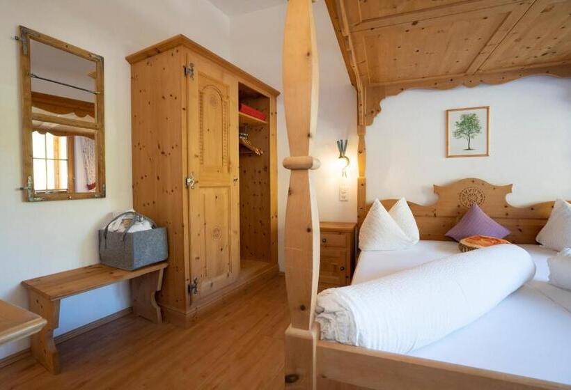 فندق Crusch Alba Sta Maria