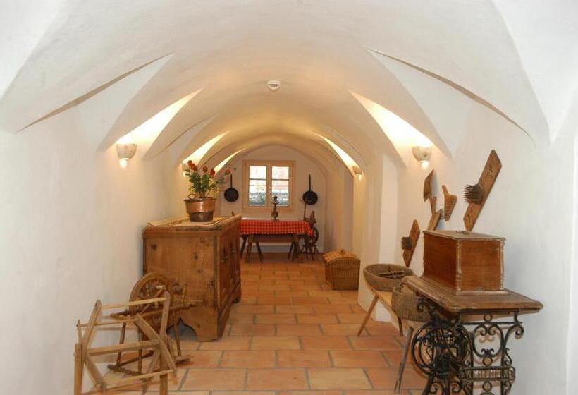 فندق Crusch Alba Sta Maria