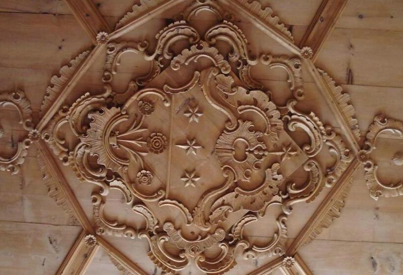 فندق Crusch Alba Sta Maria