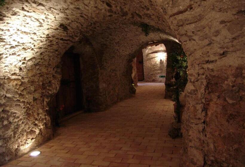 فندق Crusch Alba Sta Maria