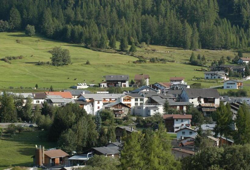 فندق Crusch Alba Sta Maria