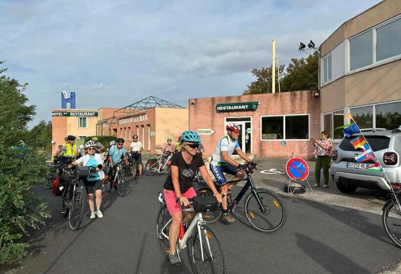 בית מלון כפרי De La Tour Saint Etienne Sud