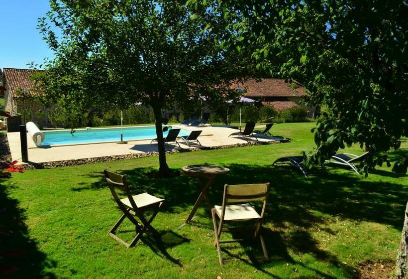 Отель Hostellerie La Bergerie