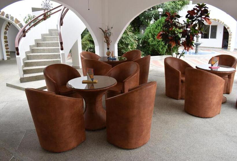 Отель Hosteria Palmetto