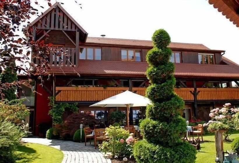 Отель Hôtel à La Ferme