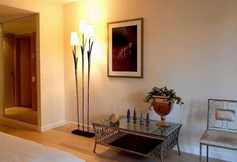 Отель Hôtel à La Ferme