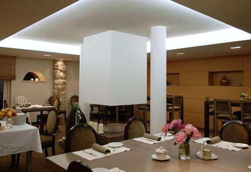 Отель Hôtel à La Ferme