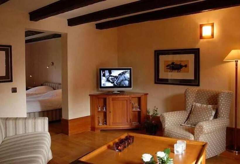 Отель Hôtel à La Ferme