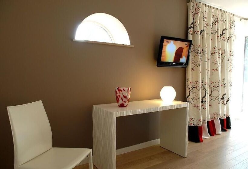 Отель Hôtel à La Ferme