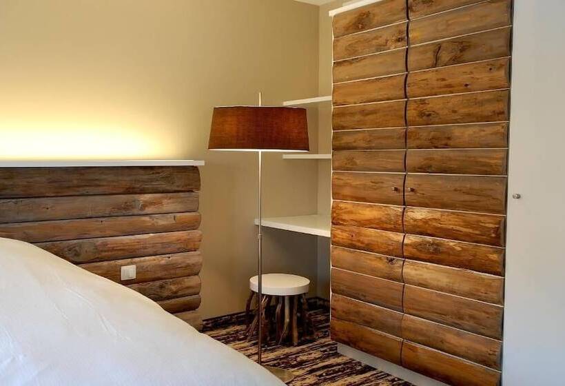 Отель Hôtel à La Ferme