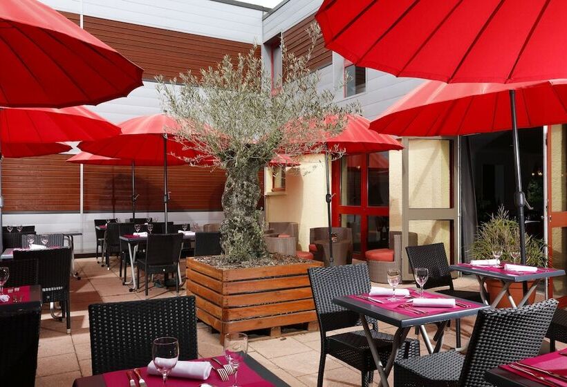 호텔 Hôtel Restaurant Le Colibri