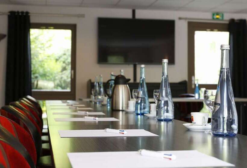 호텔 Hôtel Restaurant Le Colibri