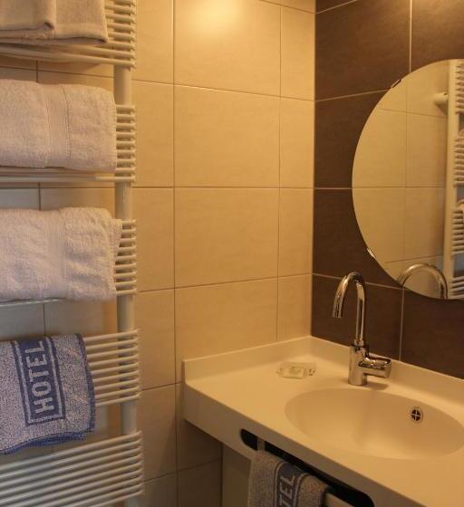 酒店 Hôtel Restaurant Oberlé