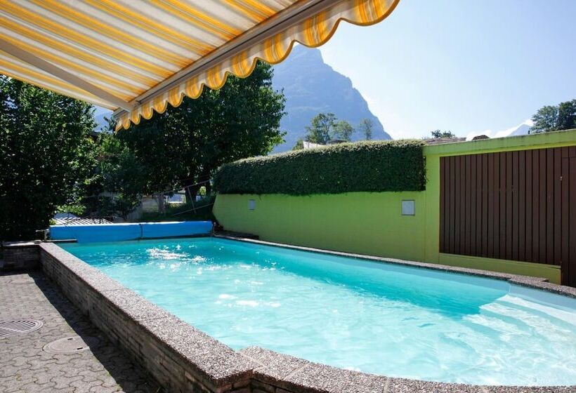 בית מלון כפרי Krone