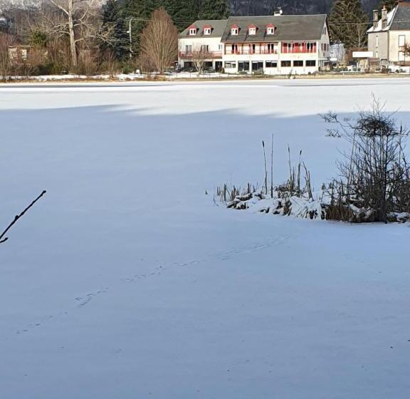 فندق Le Lac Des Moines