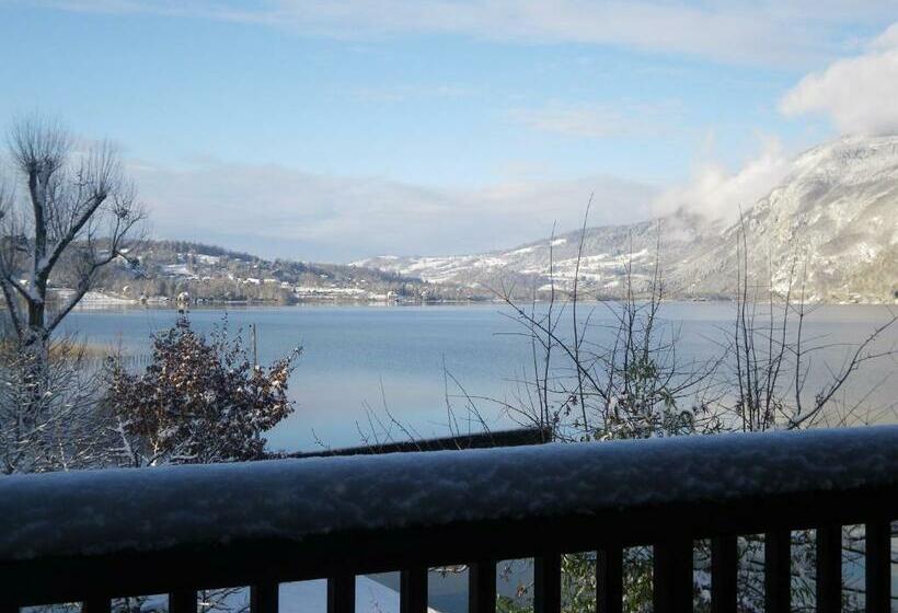 בית מלון כפרי Les Sirenes