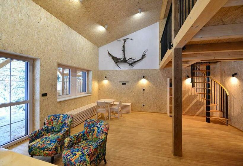 酒店 Montanie Resort