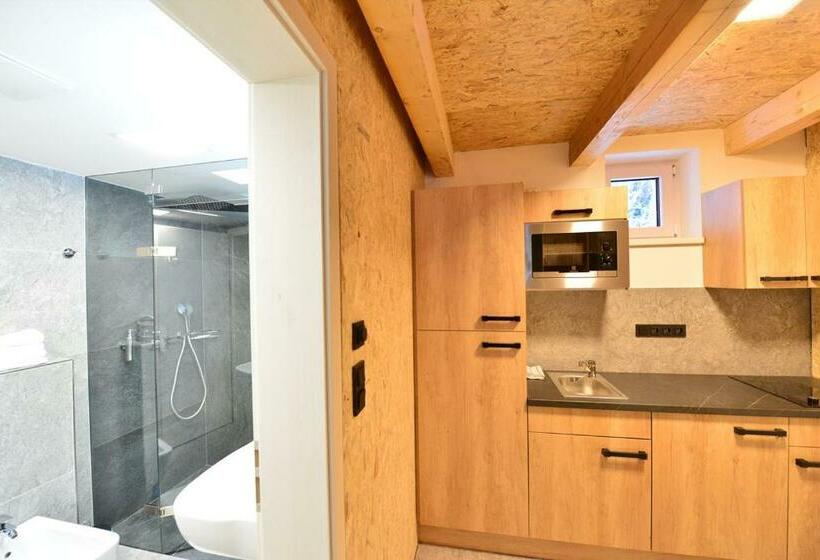 فندق Montanie Resort