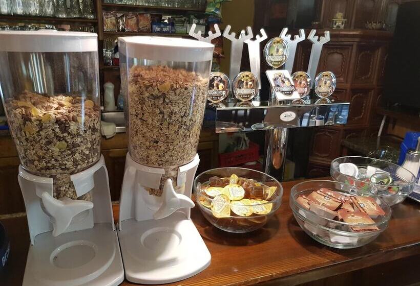 فندق Restaurant Svejk