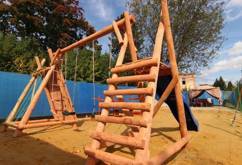 فندق Restaurant Svejk