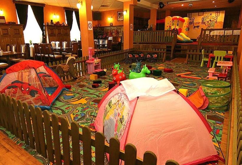 فندق Restaurant Svejk