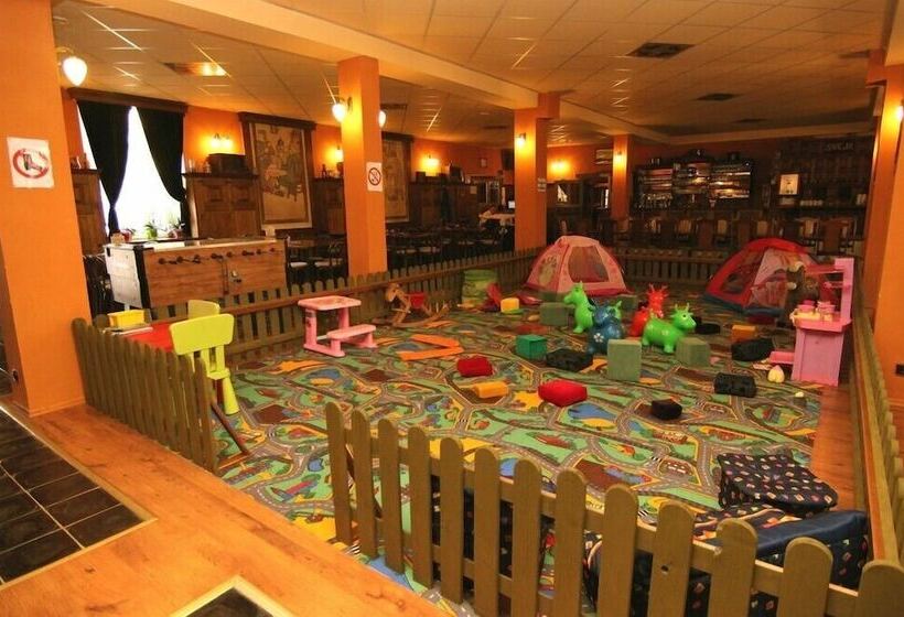 فندق Restaurant Svejk