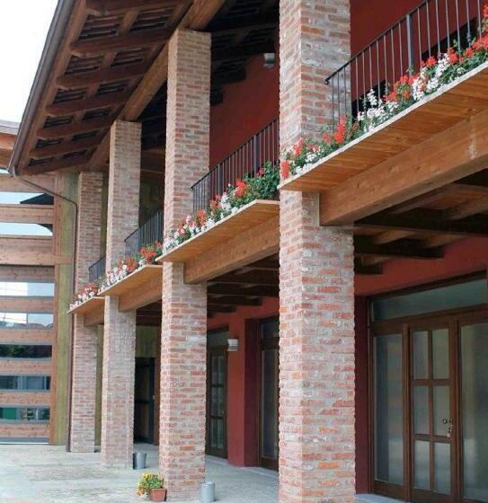 فندق Tenuta Roletto