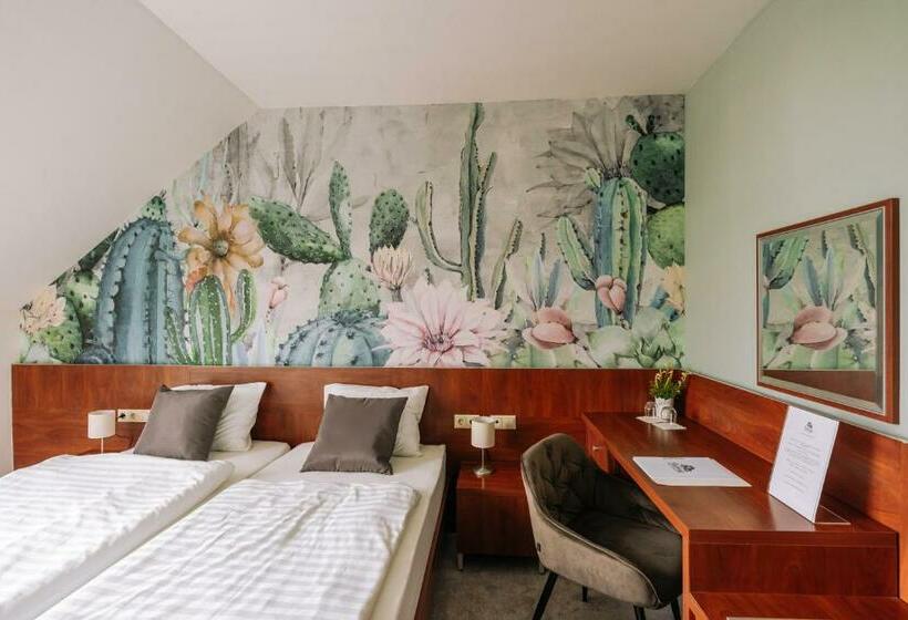 호텔 Vadvirág Panzió