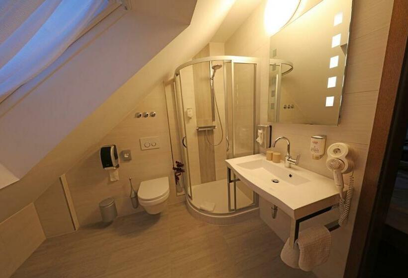 Отель Zur Krone