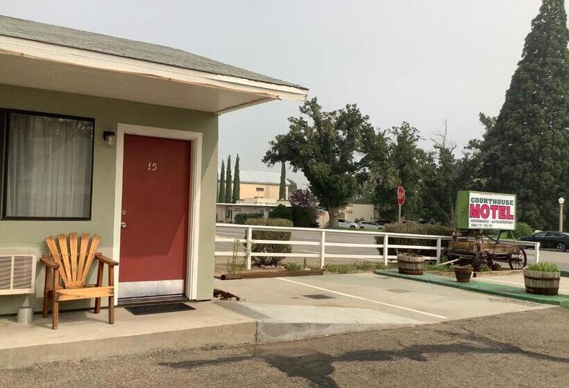 Independence Courthouse Motel