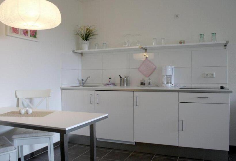 Kastanienhof Apartment