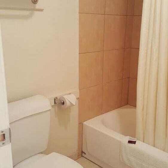 モーテル Cedar Creek Inn