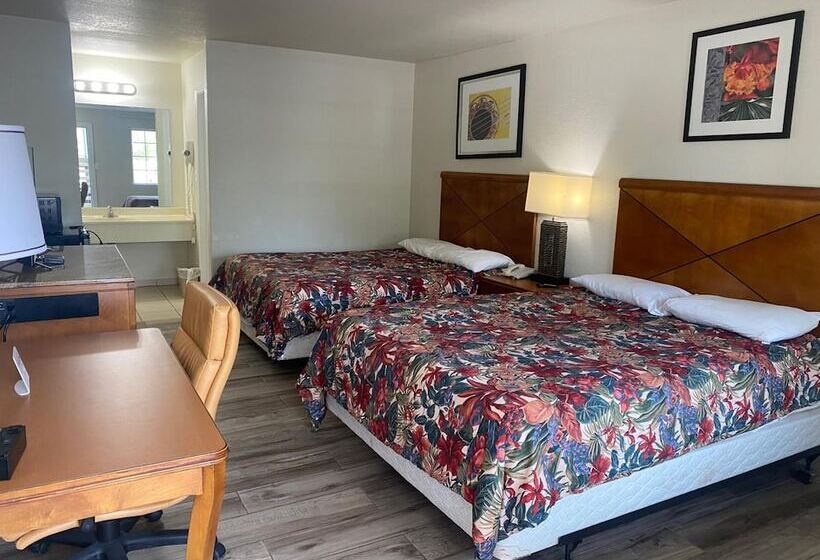 モーテル Cedar Creek Inn