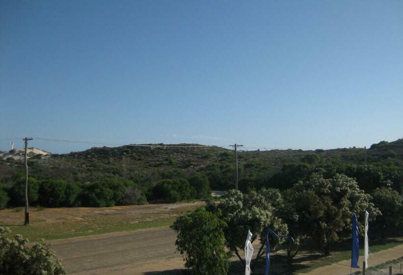 فندق على الطريق Centrebreak Beach Stay