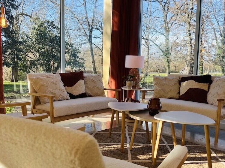 Motel Les Broussailles