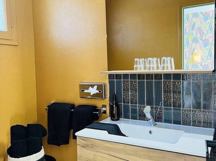 Motel Les Broussailles