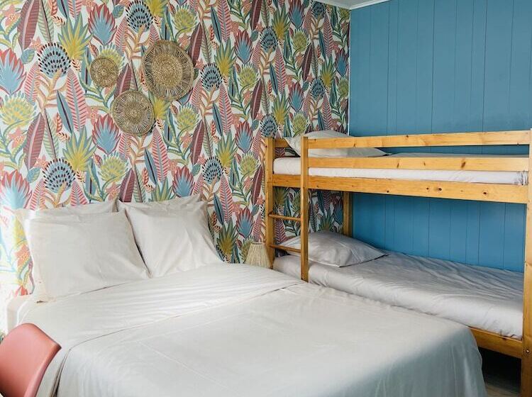 Motel Les Broussailles