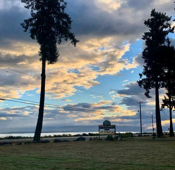 Oyster Bay Resort