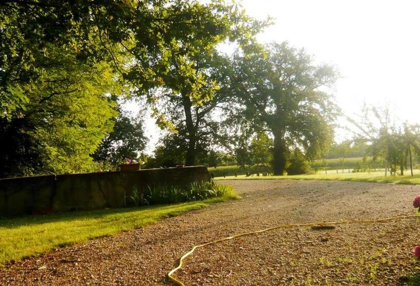 بنسيون Bed & Breakfast   Maison De Marie