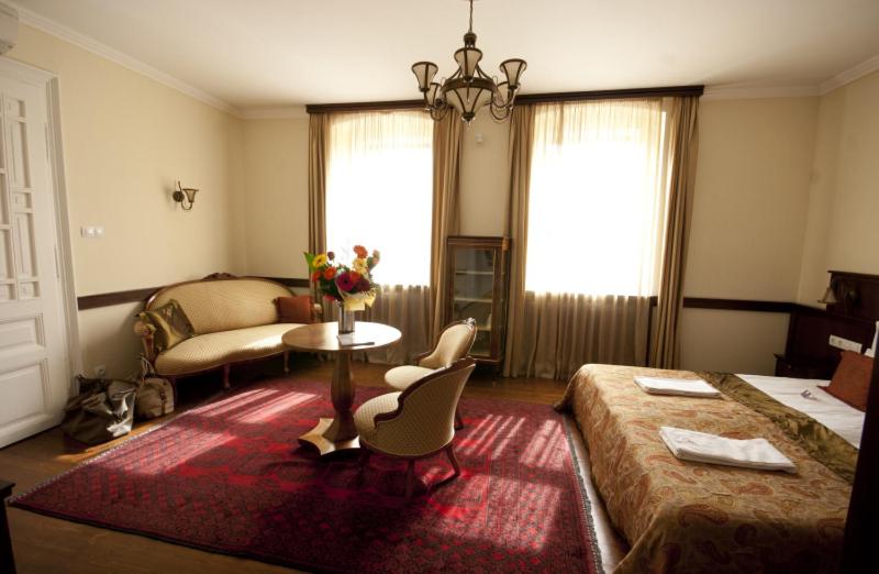 ペンション Trifecta Udvarház