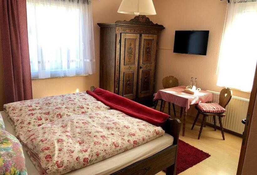 Пансион Garni Zum Adenauer Forst