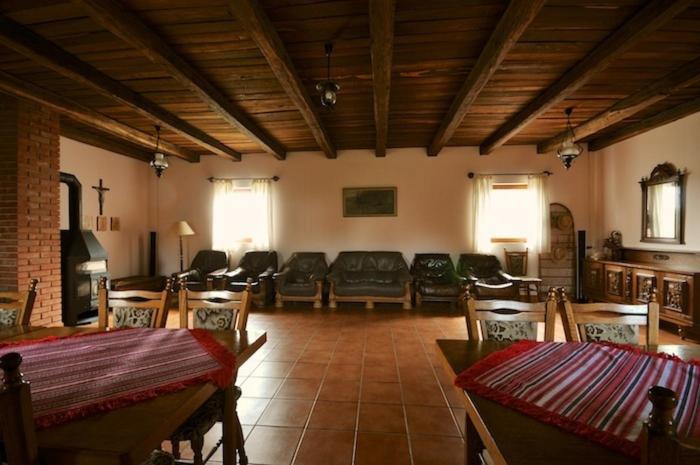 بنسيون Gergely Tanya