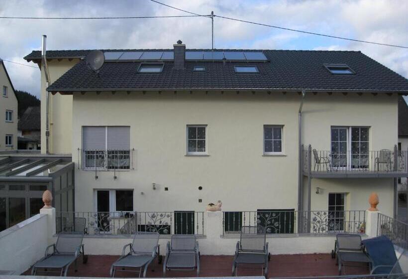 פנסיון Gästehaus Marietta