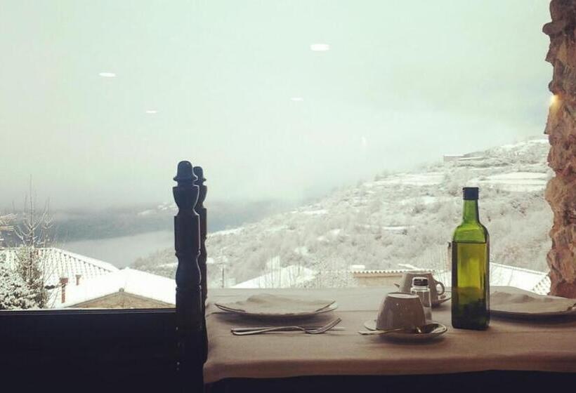 پانسیون Hostal Moliné