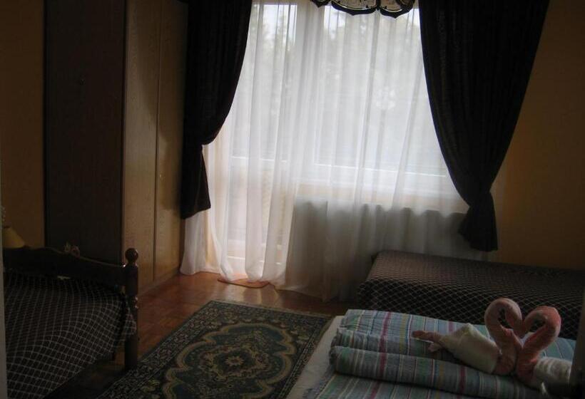 بنسيون Keletifény Vendégház