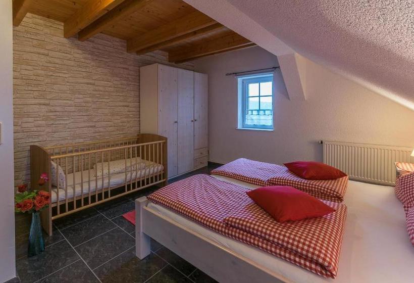 פנסיון Landhaus Rundblick Im Elbsandsteingebirge Bei Bad Schandau