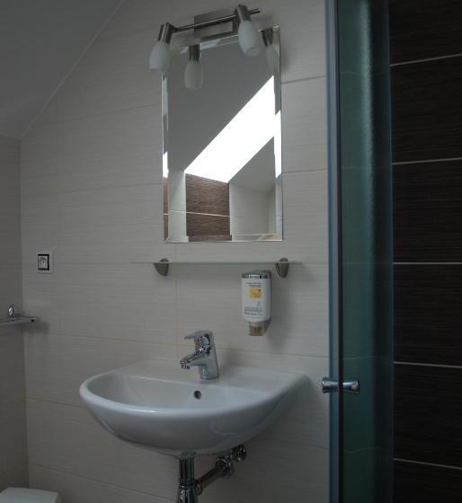 פנסיון Penzion Na Dědině